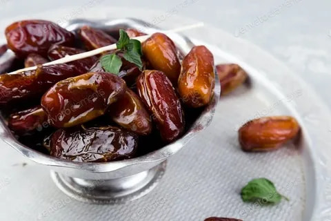 تصویر 3 از قیمت خرید خرما پیارم درجه 1 با فروش عمده